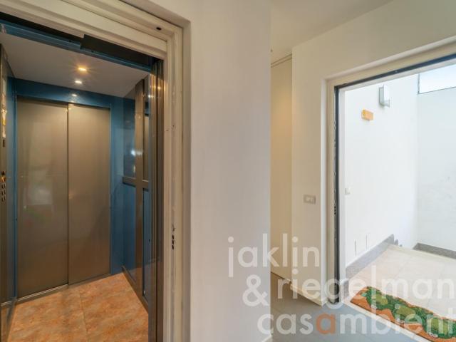 Attico con vista lago a Passignano sul Trasimeno, a 600 m da. 145m² Passignano sul Trasimeno