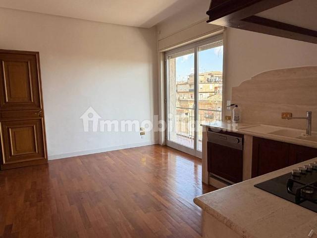 Attico corso Vittorio Emanuele 122, Centro, Caltanissetta