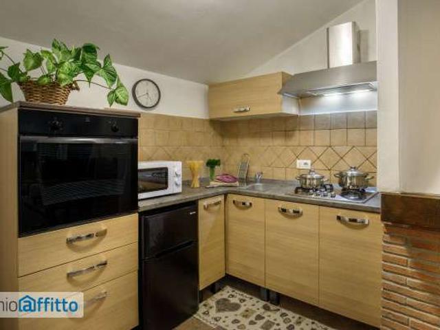 Attico arredato con piscina Centro