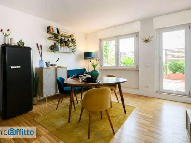 Attico arredato con terrazzo Nuovo salario, prati fiscali, monte sacro, talenti, vigne nuove, serpentara