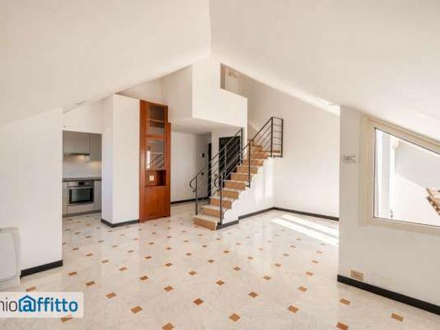 Attico arredato con terrazzo Nervi quinto al mare