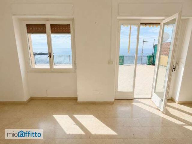 Attico arredato con terrazzo Acireale