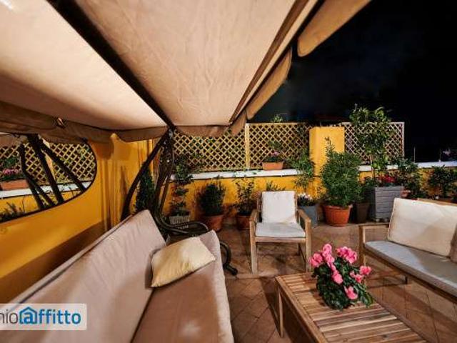 Attico arredato con terrazzo Appio latino, appia nuova, appio pignatelli, capannelle