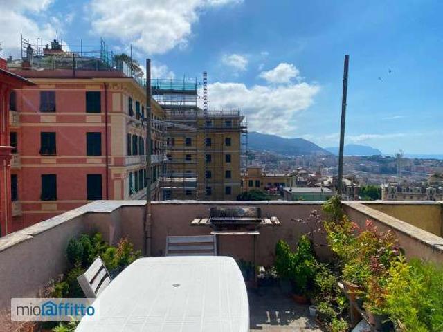 Attico arredato con terrazzo Castelletto