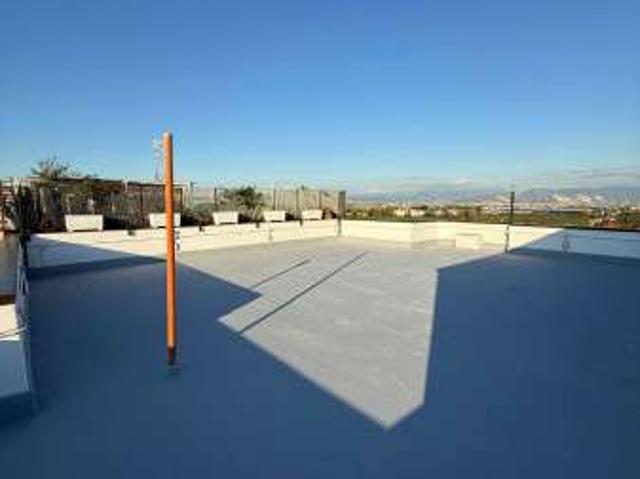 Attico arredato con terrazzo Centro