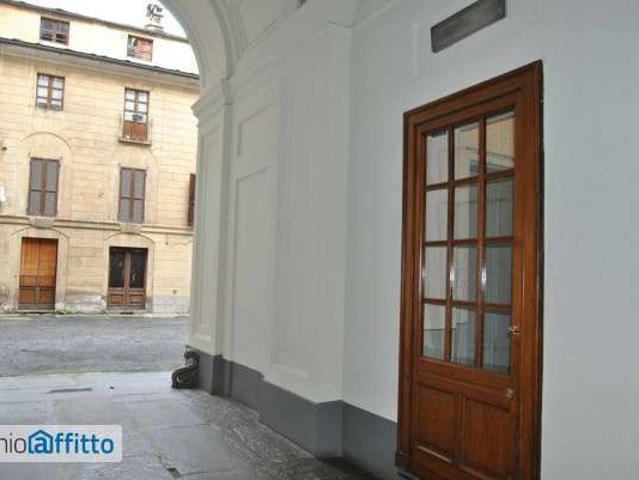 Attico arredato con terrazzo Centro