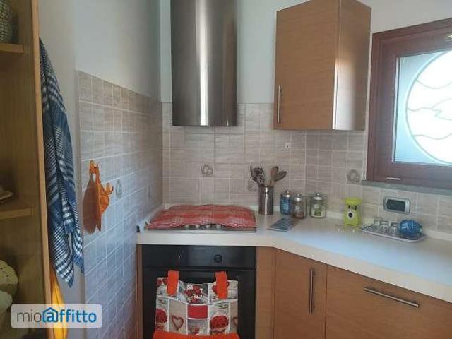 Attico arredato con terrazzo Centro