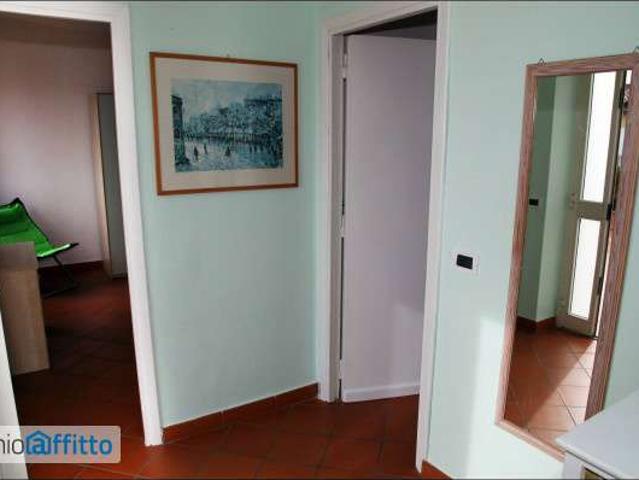 Attico arredato con terrazzo Centro