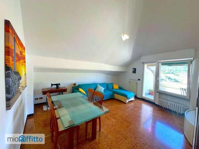 Attico arredato con terrazzo Centro