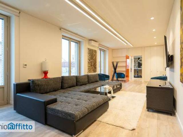 Attico arredato con terrazzo Centro