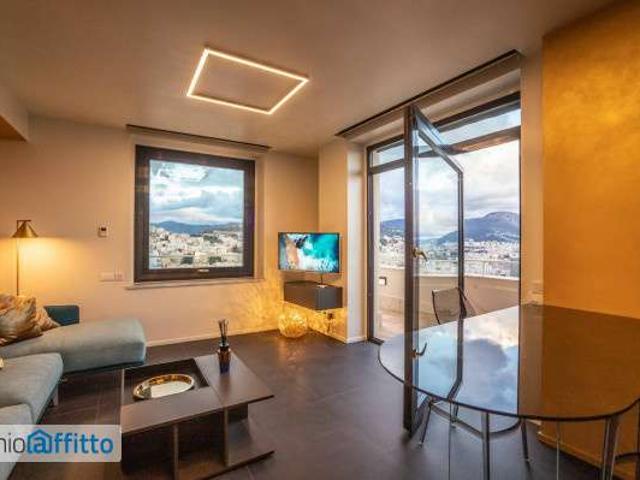 Attico arredato con terrazzo Centro centro città