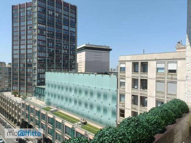 Attico arredato con terrazzo Centro centro città