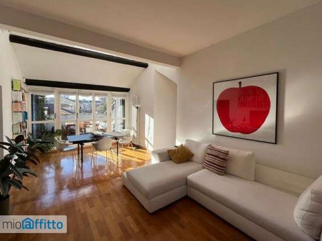 Attico arredato con terrazzo Centro storico, brera