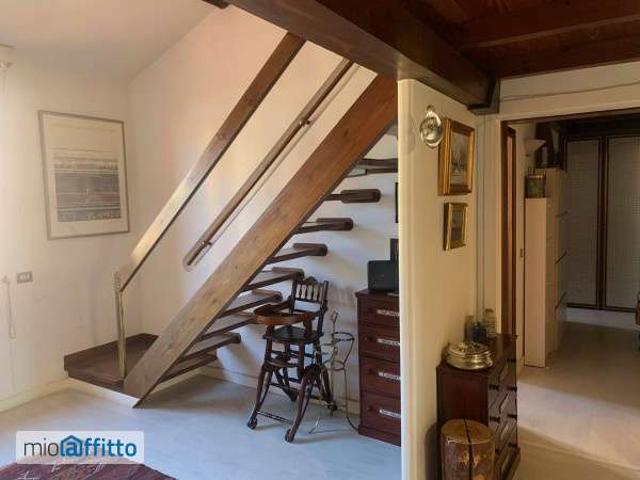 Attico arredato con terrazzo Centro storico