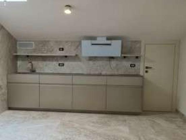 Attico arredato con terrazzo Centro storico