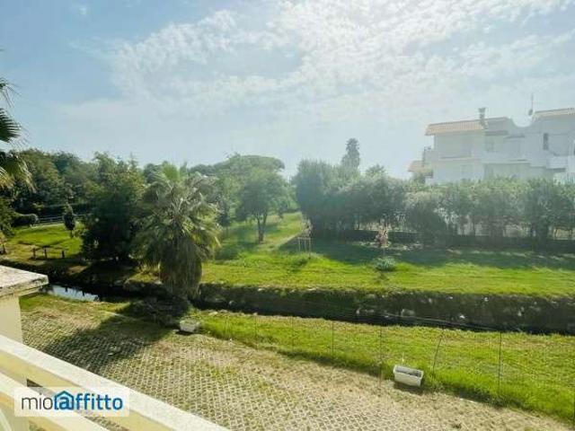 Attico arredato con terrazzo Cinquale