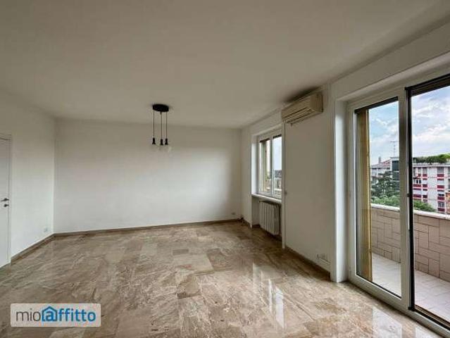Attico arredato con terrazzo De angeli, vercelli, washinghton