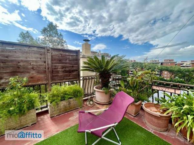 Attico arredato con terrazzo Eur, laurentino, checchignola, montagnola, fonte meravigliosa