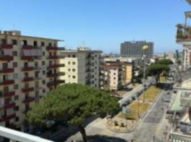 Attico arredato con terrazzo Fuorigrotta