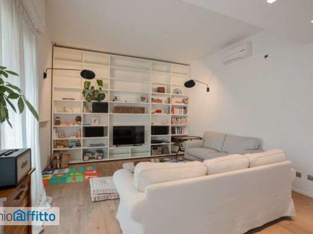 Attico arredato con terrazzo Isolotto e legnaia