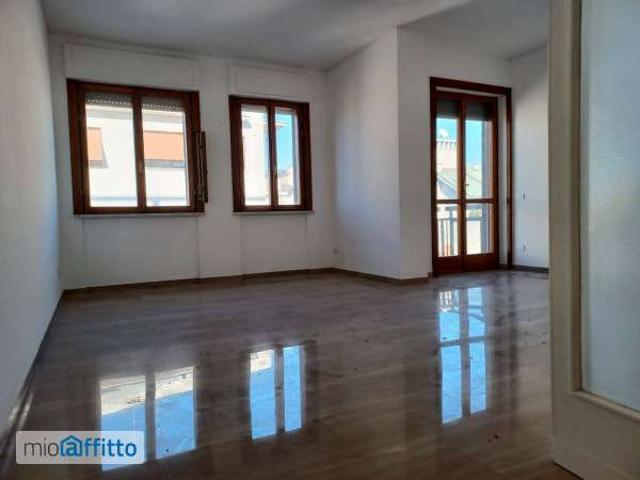 Attico arredato con terrazzo P.ta genova, romolo, solari