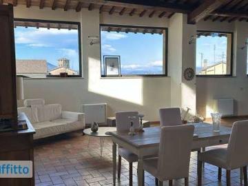 Attico arredato con terrazzo Rieti