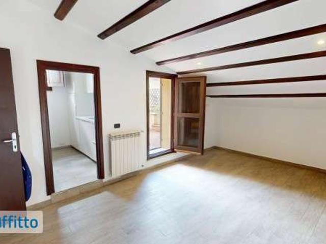 Attico arredato con terrazzo Roma