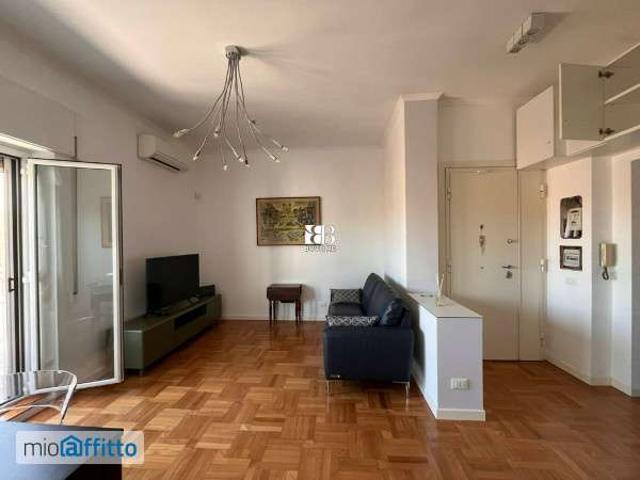Attico arredato con terrazzo S.giovanni, esquilino, san lorenzo
