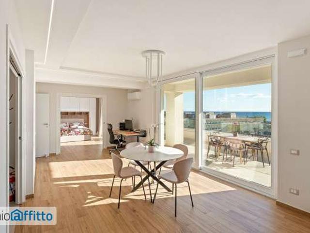 Attico arredato con terrazzo Salerno