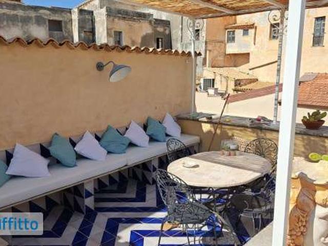Attico arredato con terrazzo Siracusa