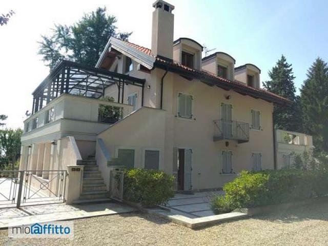 Attico arredato con terrazzo Torino