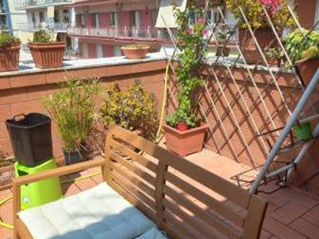 Attico arredato con terrazzo Torre Annunziata