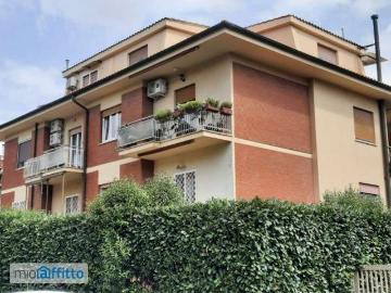 Attico arredato Appio latino, appia nuova, appio pignatelli, capannelle