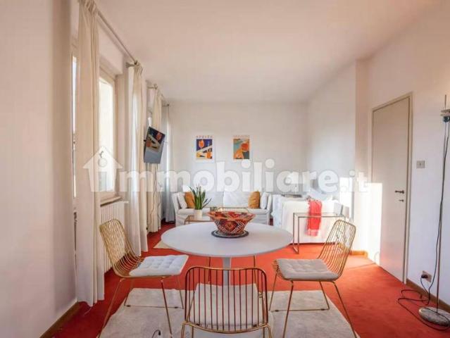 Attico buono stato, 80 m², Piazza della Repubblica, Firenze