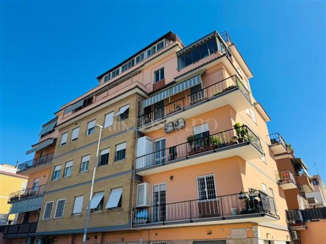 Attico di 110 mq a Casetta Mattei, Pisana, Bravetta Roma