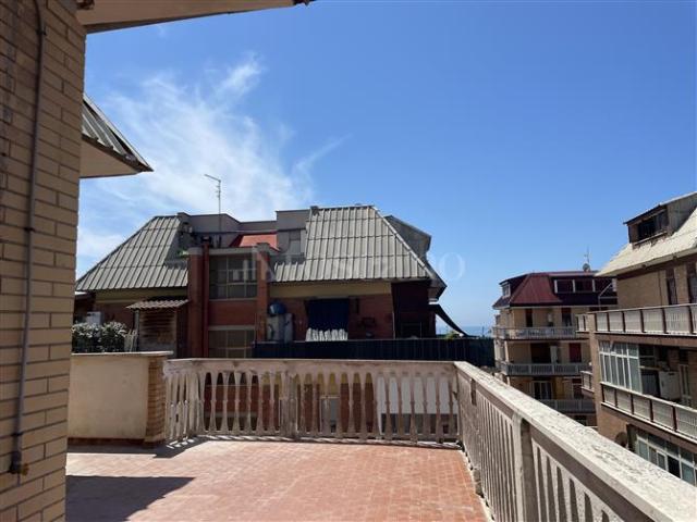 Attico di 110 mq a Lido di Ostia, Ostia Antica, Castel Fusano Roma