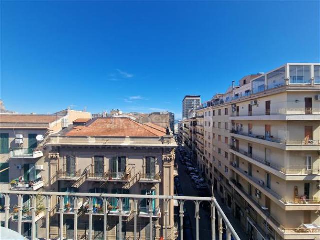 Attico di 140 mq a Porto, Borgo Vecchio, Roma, Cavour Palermo