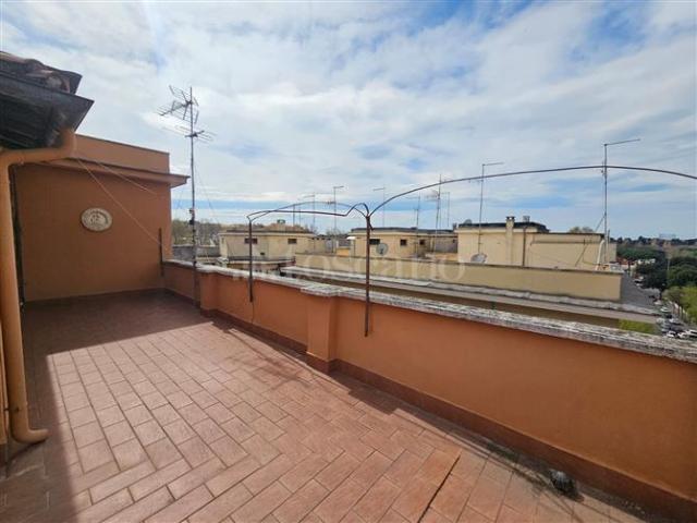 Attico di 181 mq a Re di Roma, San Giovanni Roma