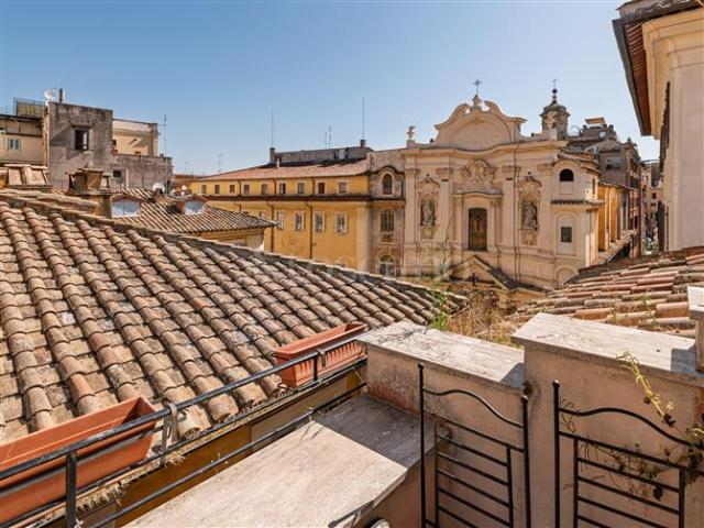 Attico di 250 mq a Centro Storico Roma
