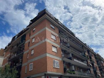 Attico in vendita a Via Cristoforo Colombo Roma - Balcone