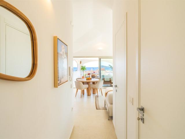 Attico di Lusso con Vista Mare in Sardegna – Arredato e Pron. 80m² Santa Maria Navarrese
