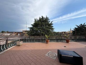 Attico di prestigio di 160 mq in vendita Via Bernardo Davanzati, Roma, Lazio