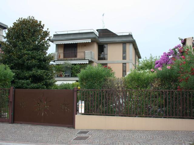 Prestigioso attico in vendita via Spiaggia d'Oro 22, Salò, Brescia, Lombardia