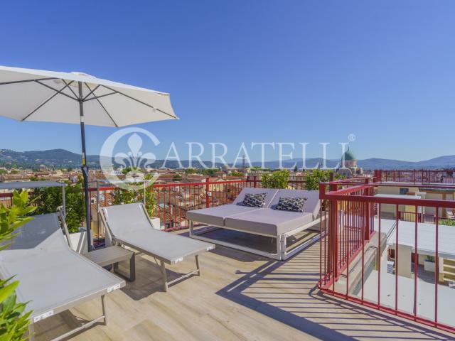 Attico e Super Attico di Prestigio con Vista Duomo, Terrazze. 200m² Firenze