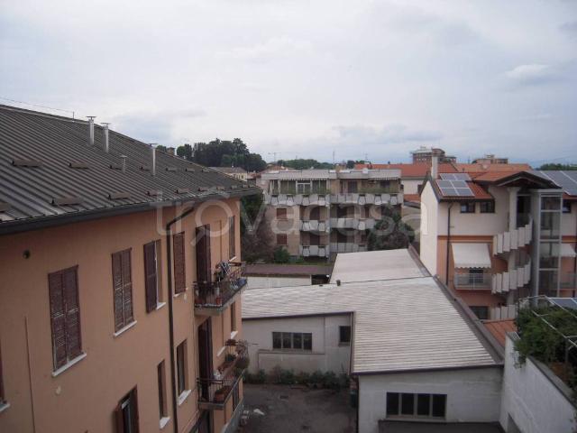 Attico in affitto a Cesano Maderno