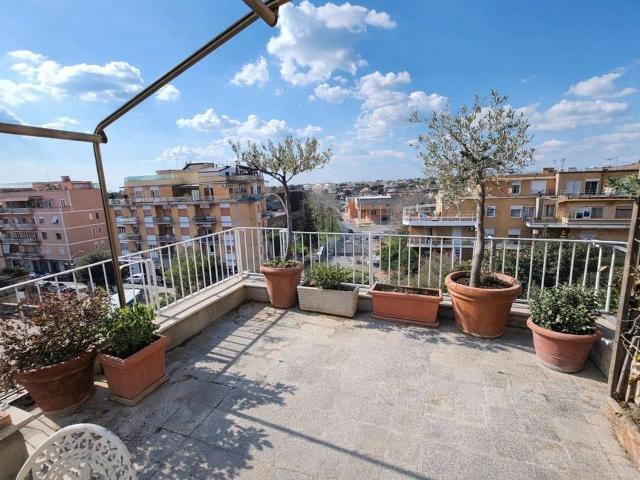 Attico in affitto a Roma