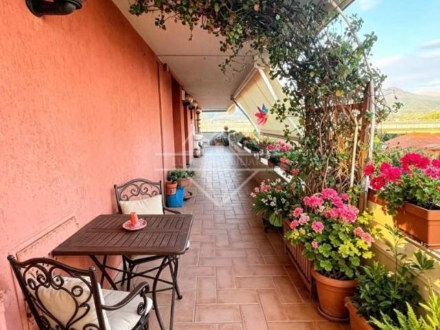 Attico in vendita a Carrara viale Monzoni, Marina Di Carrara