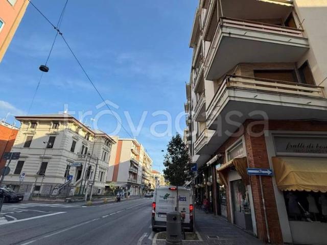 Attico in vendita ad Albisola Superiore via dei Piccone, 3
