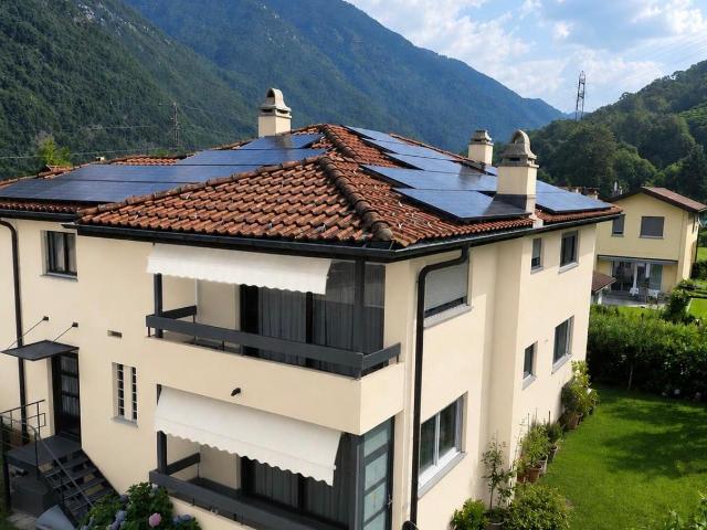 Attico in villa bifamiliare ad Arbedo Castione, completamente rinnovato