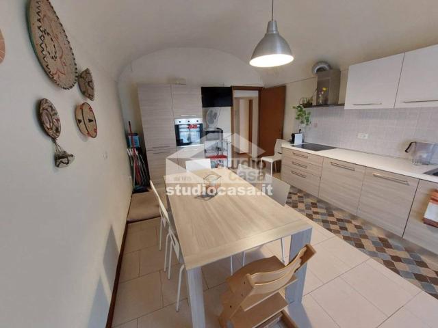 Attico ottimo stato, 140 m², Centro, Codogno